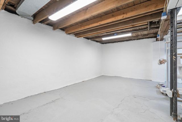 329 HILLCREST AVE, Conshohocken, PA 19428