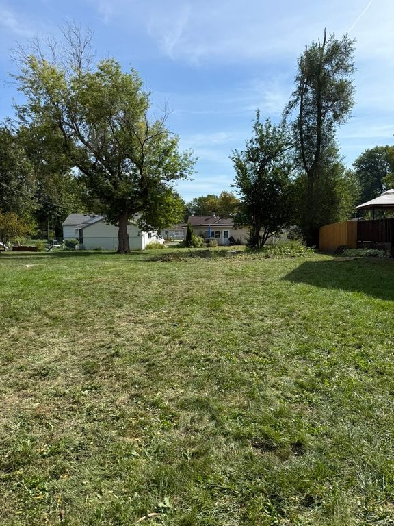 345 Millard Avenue, Crystal Lake, IL 60014