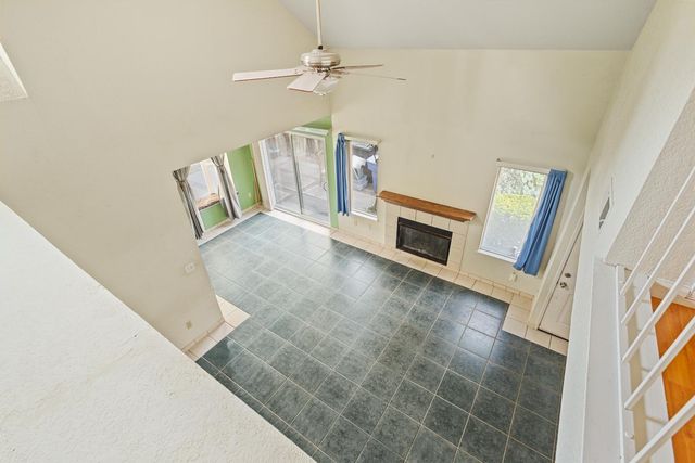 2407 Seamist Dr, Sacramento, CA 95833