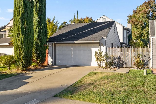 2407 Seamist Dr, Sacramento, CA 95833