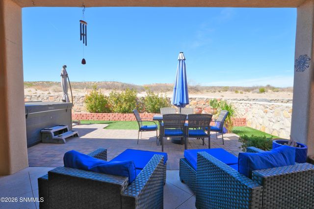 8081 Willow Bloom Circle, Las Cruces, NM 88007