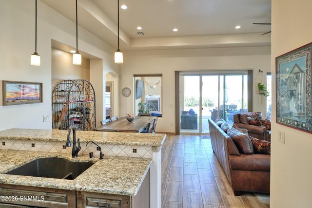 8081 Willow Bloom Circle, Las Cruces, NM 88007