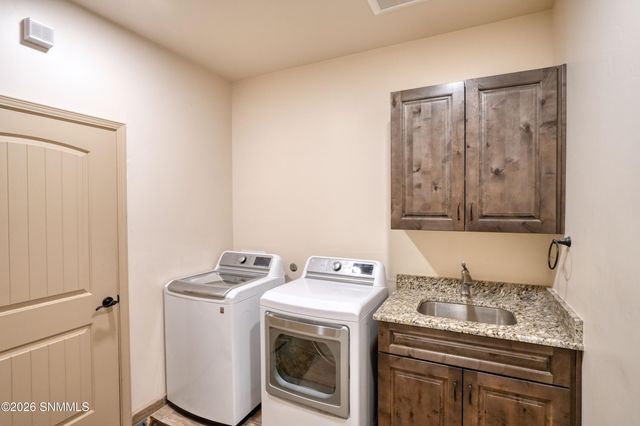 8081 Willow Bloom Circle, Las Cruces, NM 88007