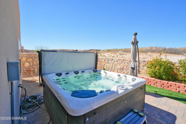 8081 Willow Bloom Circle, Las Cruces, NM 88007