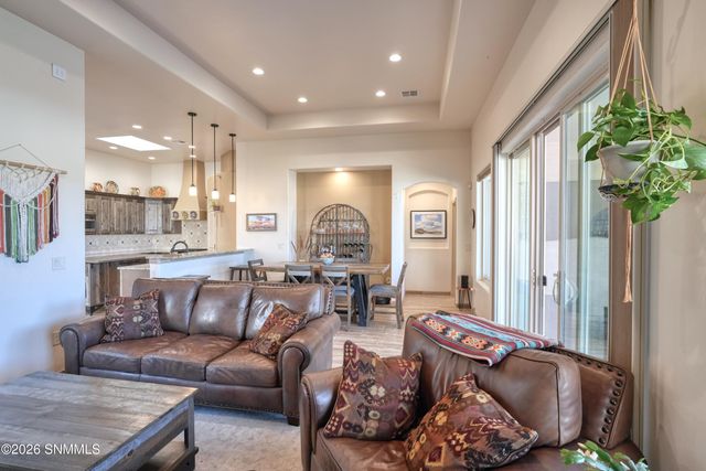 8081 Willow Bloom Circle, Las Cruces, NM 88007