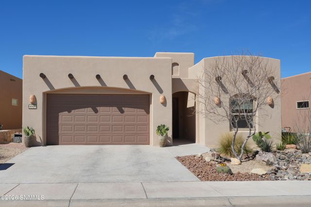 8081 Willow Bloom Circle, Las Cruces, NM 88007