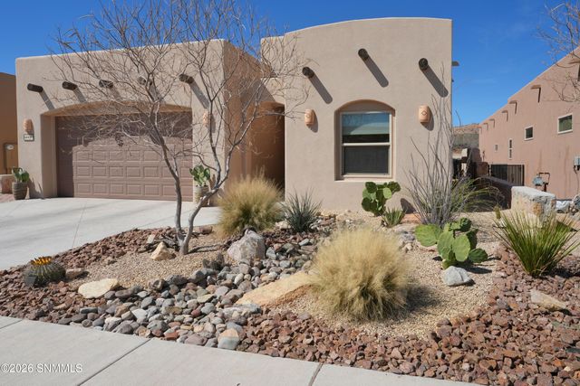 8081 Willow Bloom Circle, Las Cruces, NM 88007