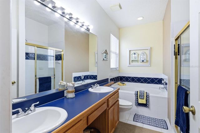 6269 DONNINGTON COURT, Sarasota, FL 34238