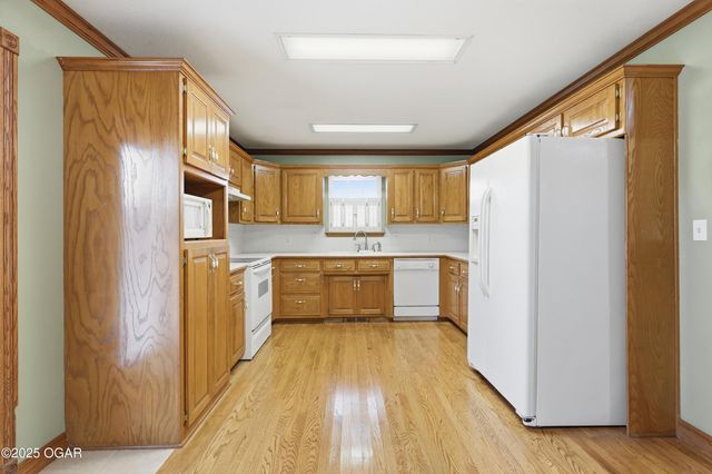 1314 Patrick Place, Carthage, MO 64836