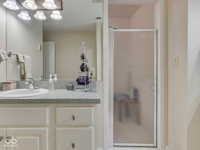 492 Valley Drive, Martinsville, IN 46151