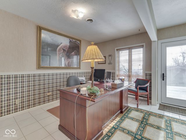 492 Valley Drive, Martinsville, IN 46151