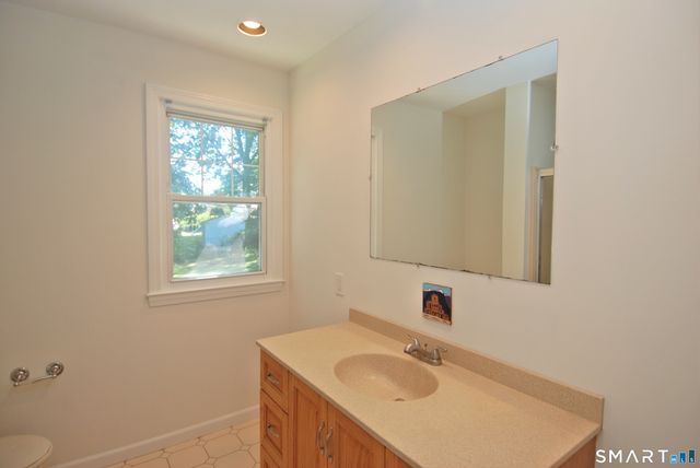 99 Cumpstone Drive, Hamden, CT 06518