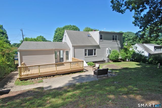 99 Cumpstone Drive, Hamden, CT 06518