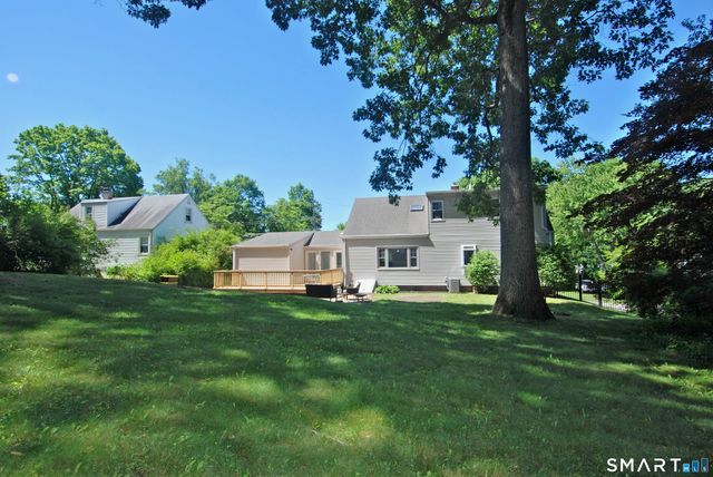99 Cumpstone Drive, Hamden, CT 06518