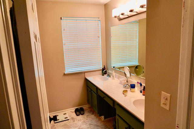 18161 Mager Drive, Tinley Park, IL 60487