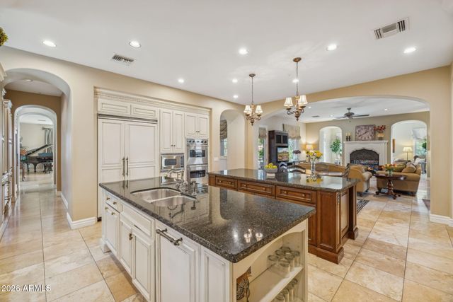 10310 E Sierra Pinta Drive, Scottsdale, AZ 85255