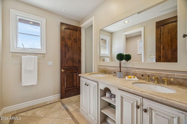 10310 E Sierra Pinta Drive, Scottsdale, AZ 85255