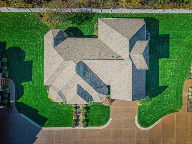 1469 Woodfield Drive, Newburgh, IN 47630