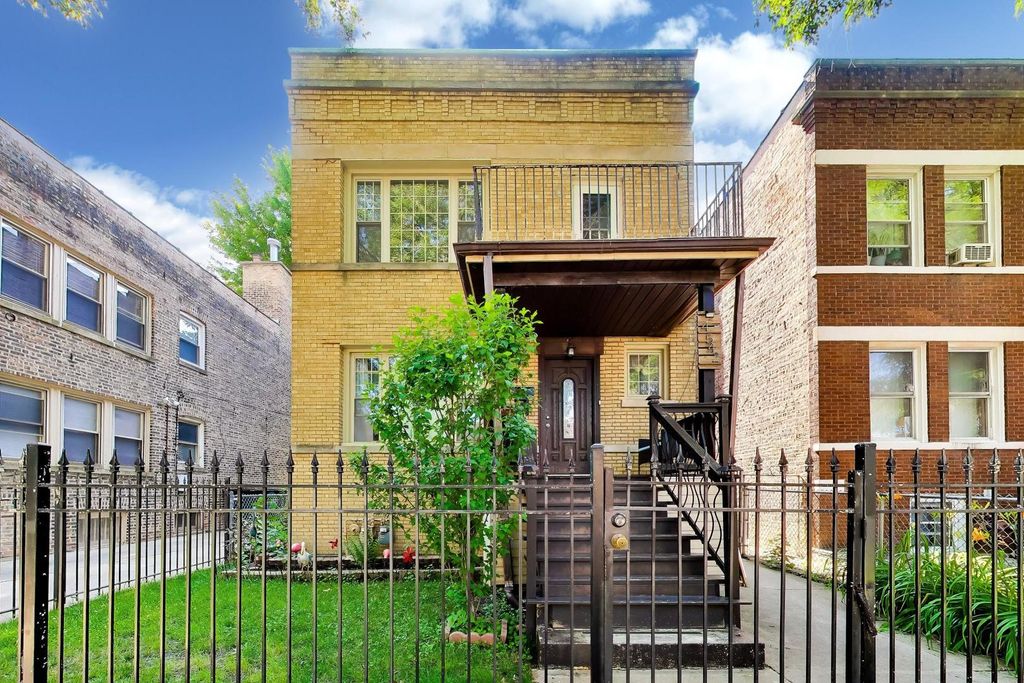 4542 N Long Avenue, Chicago, IL 60630 — exterior