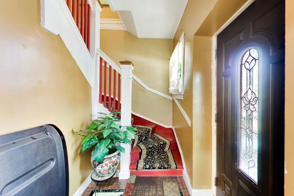 4542 N Long Avenue, Chicago, IL 60630 — photo 4