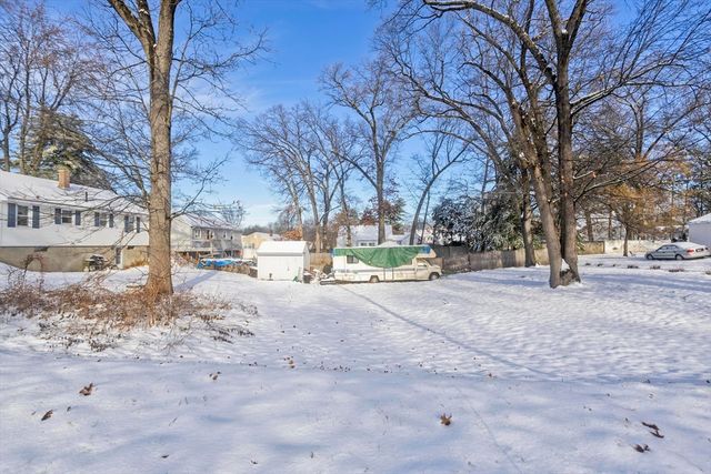 129 Cooper St, Springfield, MA 01108