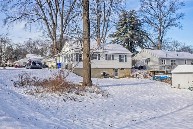 129 Cooper St, Springfield, MA 01108