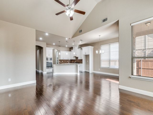 4514 Periwinkle Drive, Mansfield, TX 76063