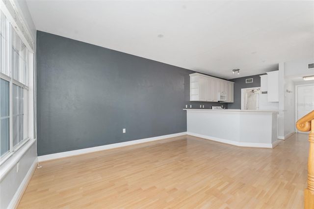 201 SE 2ND AVENUE 406, Gainesville, FL 32601