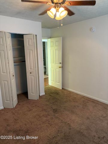 7008 Wildwood Cir 63, Louisville, KY 40291