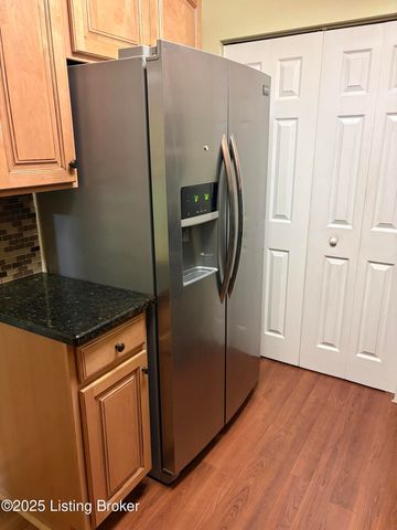 7008 Wildwood Cir 63, Louisville, KY 40291