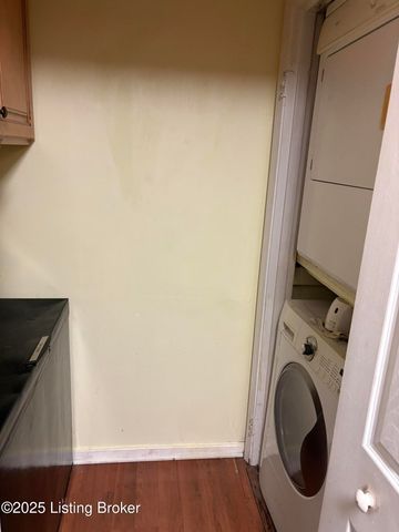 7008 Wildwood Cir 63, Louisville, KY 40291