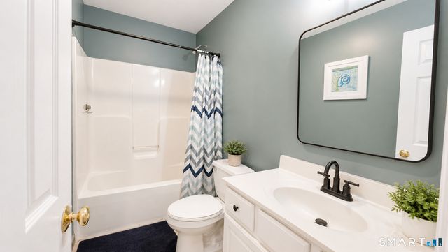 21 Stanley Street, Naugatuck, CT 06770