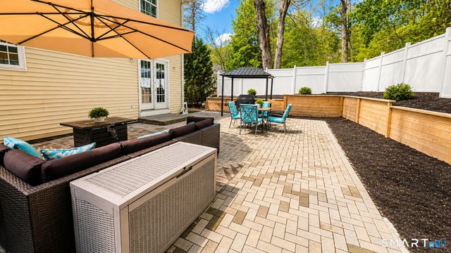 21 Stanley Street, Naugatuck, CT 06770