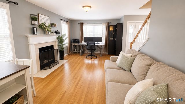 21 Stanley Street, Naugatuck, CT 06770