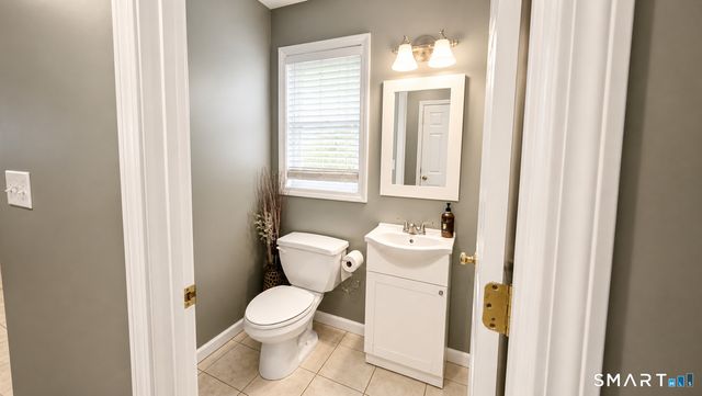 21 Stanley Street, Naugatuck, CT 06770