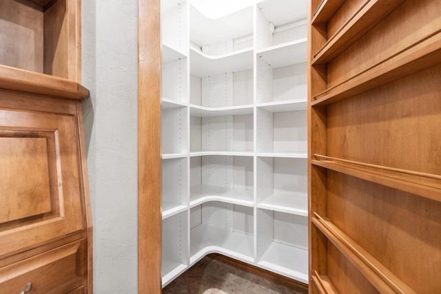 448 HARVEST ROAD, Green Bay, WI 54302