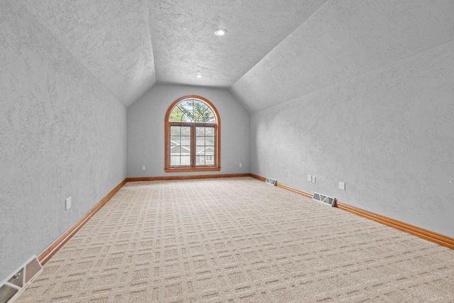 448 HARVEST ROAD, Green Bay, WI 54302