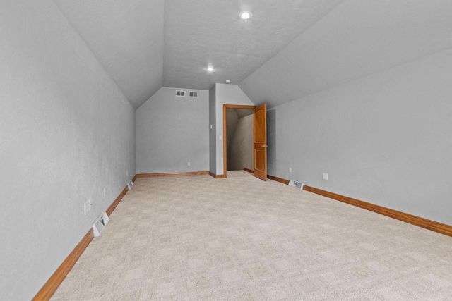 448 HARVEST ROAD, Green Bay, WI 54302