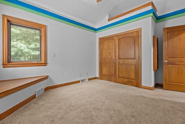 448 HARVEST ROAD, Green Bay, WI 54302