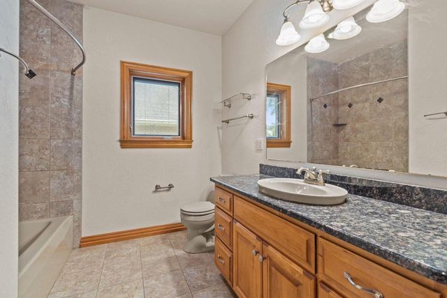 448 HARVEST ROAD, Green Bay, WI 54302