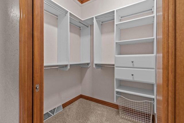 448 HARVEST ROAD, Green Bay, WI 54302