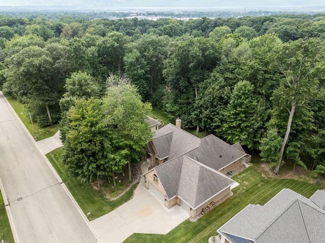 448 HARVEST ROAD, Green Bay, WI 54302
