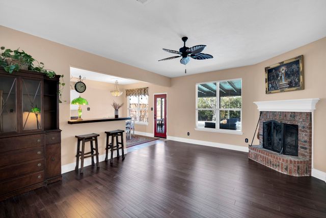 205 Nocona Drive, Waxahachie, TX 75165