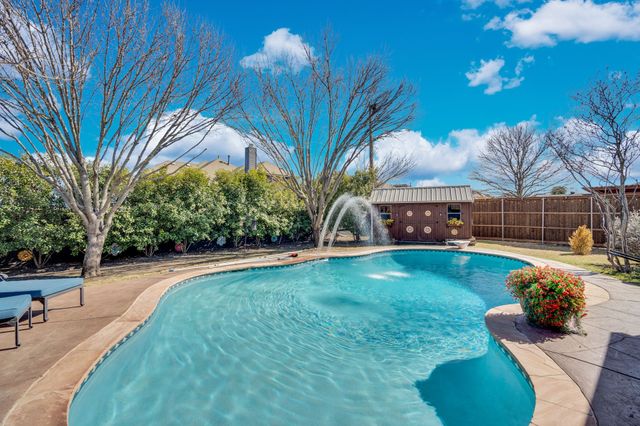 205 Nocona Drive, Waxahachie, TX 75165