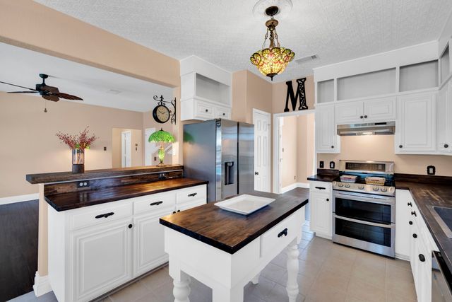 205 Nocona Drive, Waxahachie, TX 75165