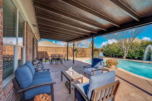 205 Nocona Drive, Waxahachie, TX 75165