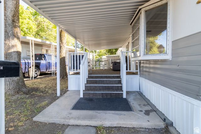 144 E GARDEN PARK CIR, South Salt Lake, UT 84115