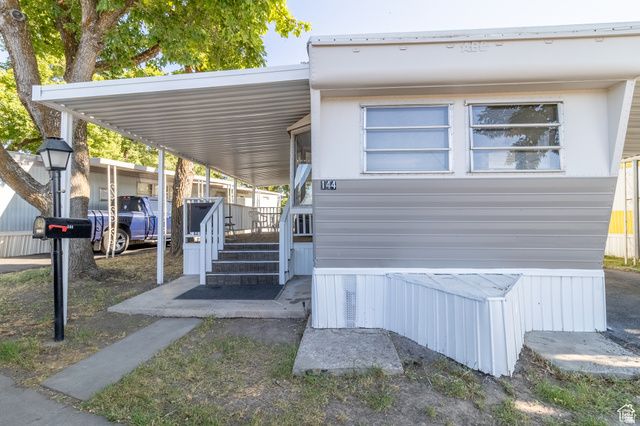 144 E GARDEN PARK CIR, South Salt Lake, UT 84115