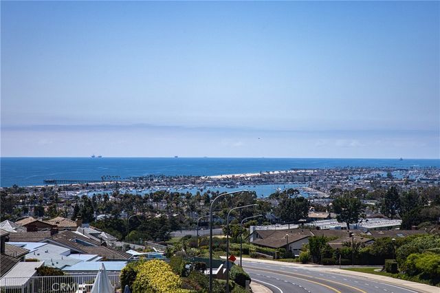 1039 Tiller way, Corona Del Mar, CA 92625