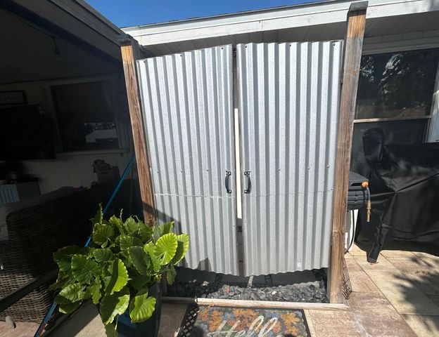 160 9th Court, Vero Beach, FL 32962